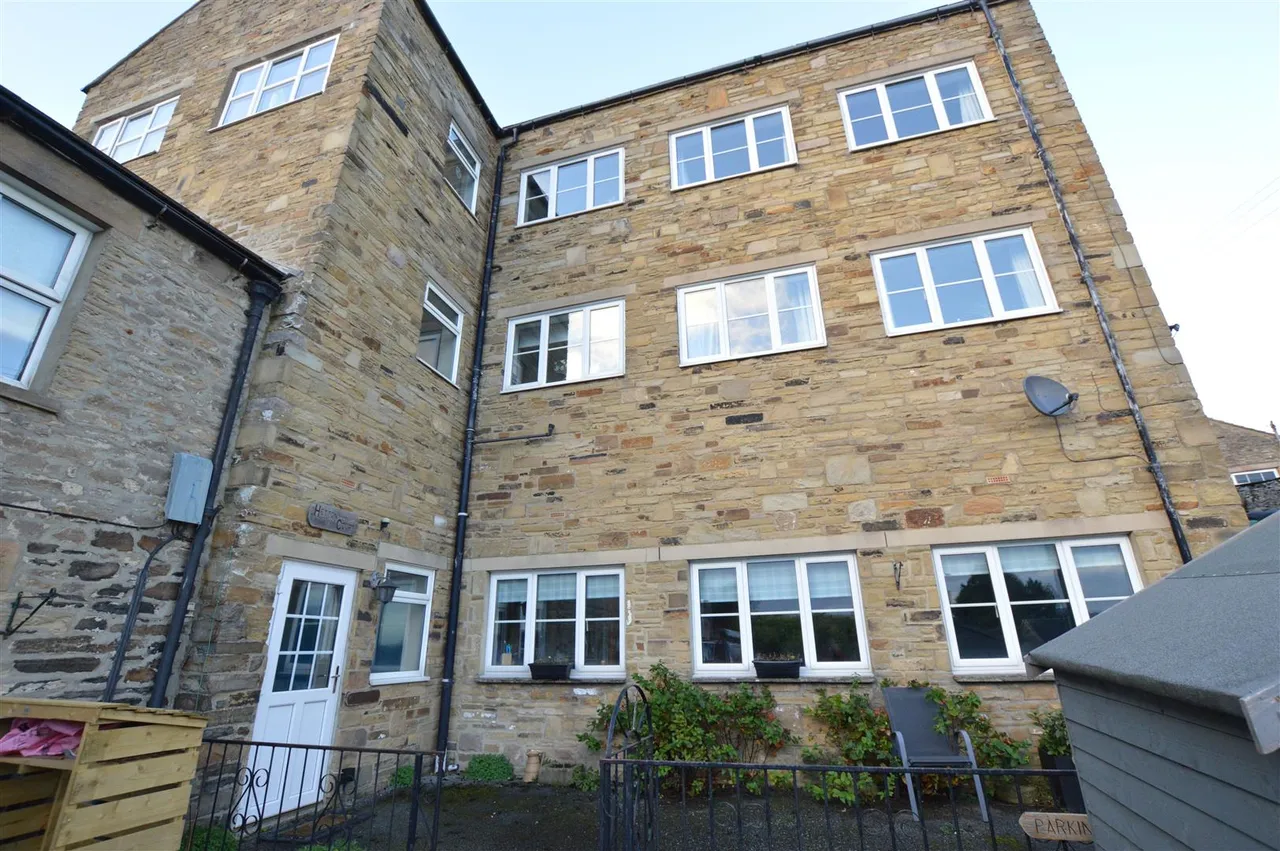 1 bed flat for sale, Hetton Court, Leyburn
