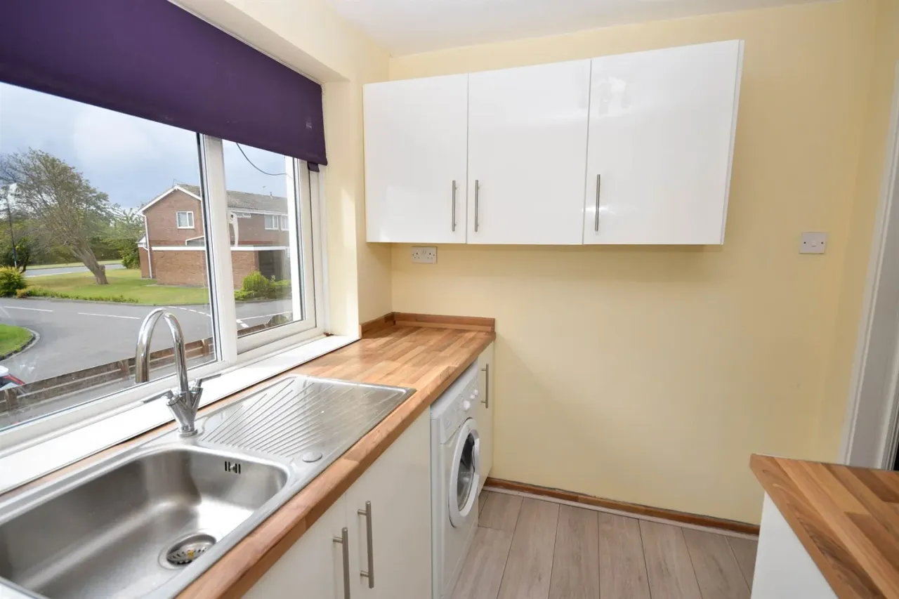 Ripon Square, Fellgate, NE32, photo 5