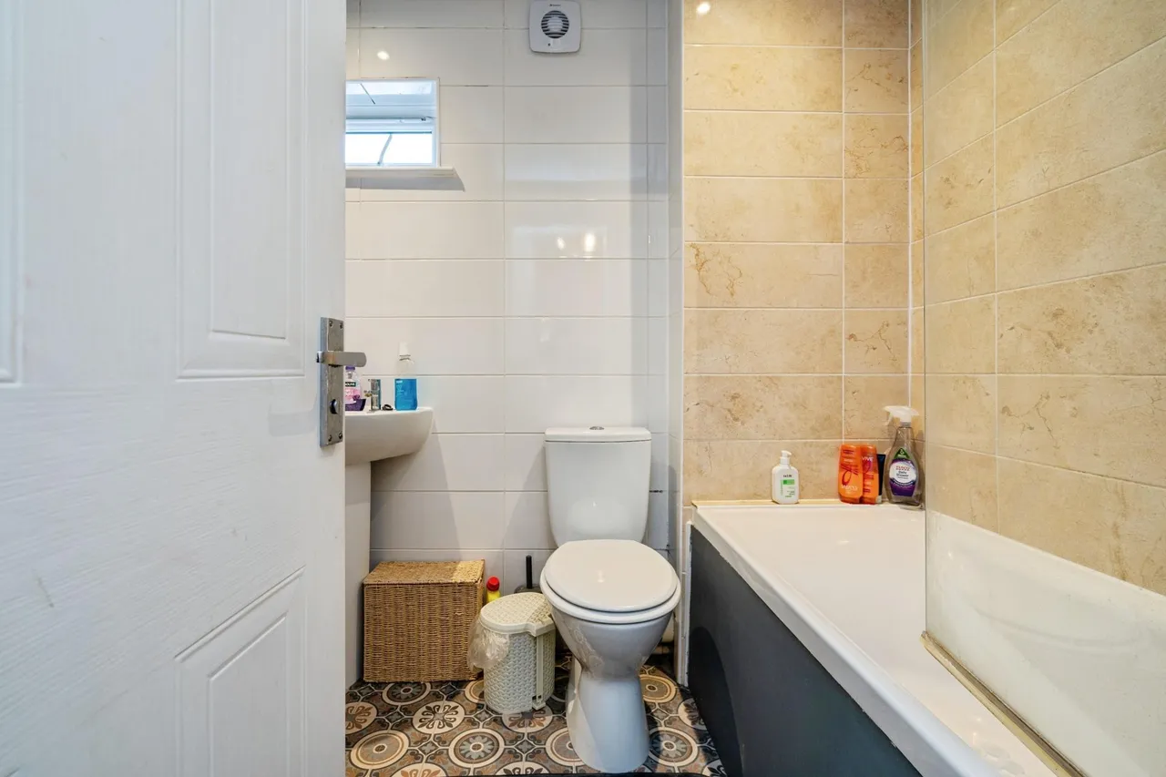 Gunton Road, Loddon, NR14, photo 20