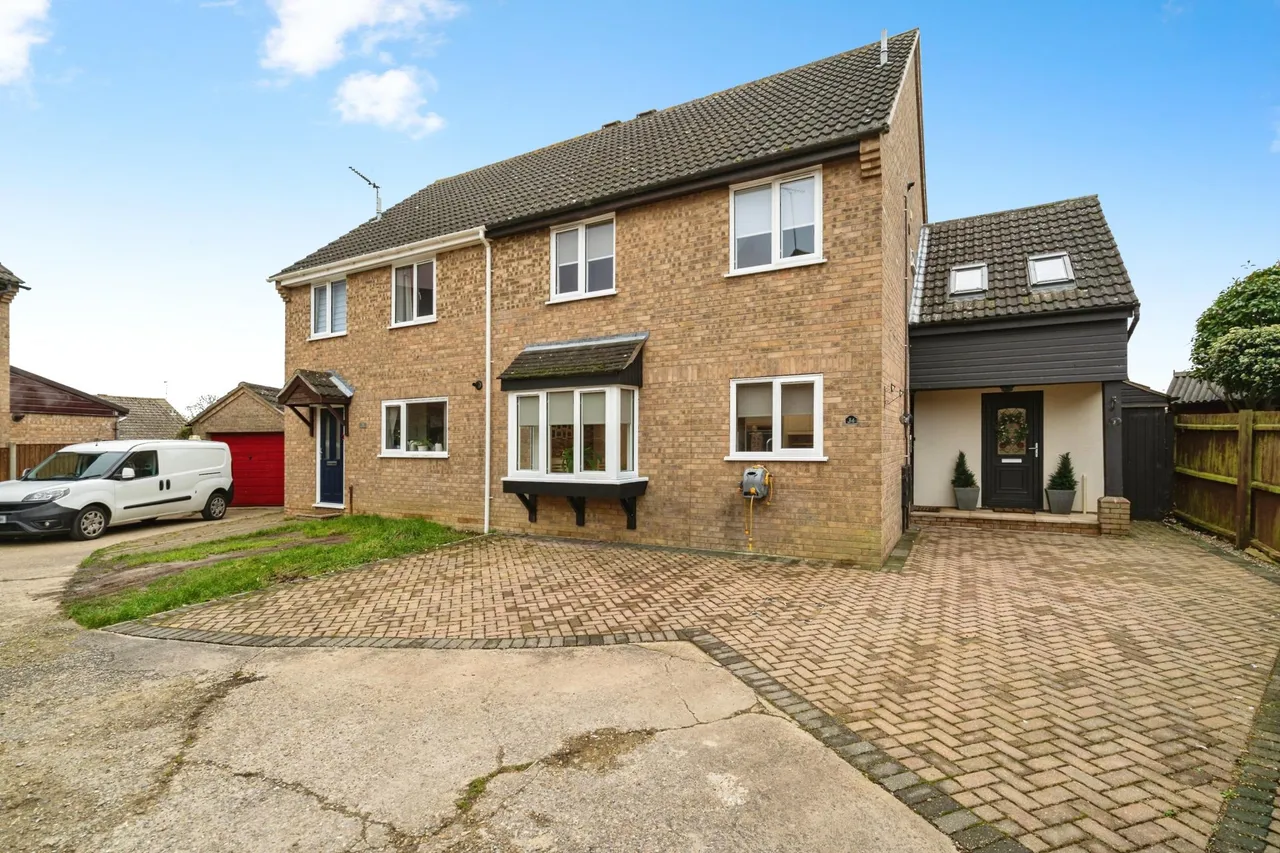 5 bed house for sale, Gunton Road, Loddon, NR14