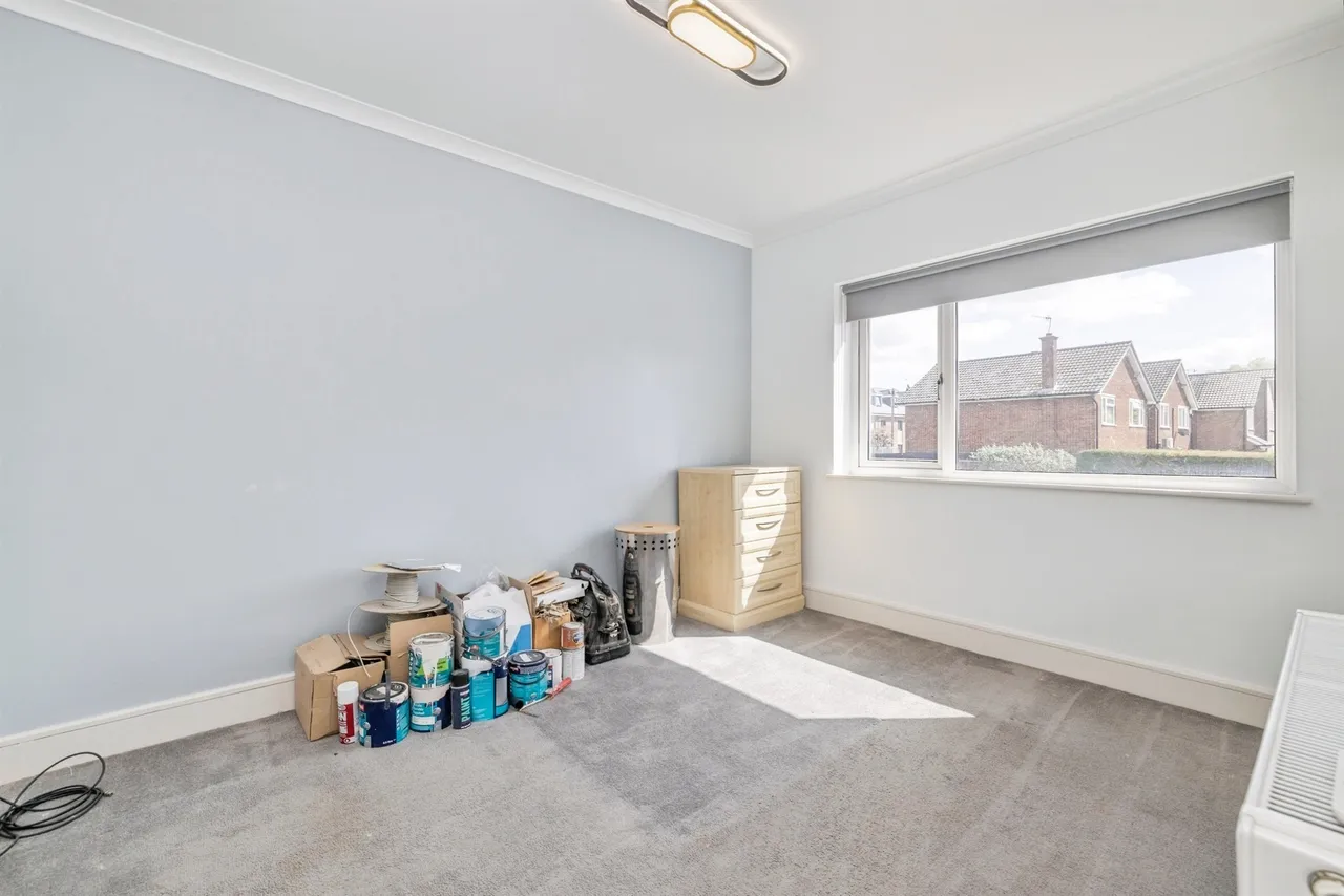 Grove Hall Road, Bushey, photo 6
