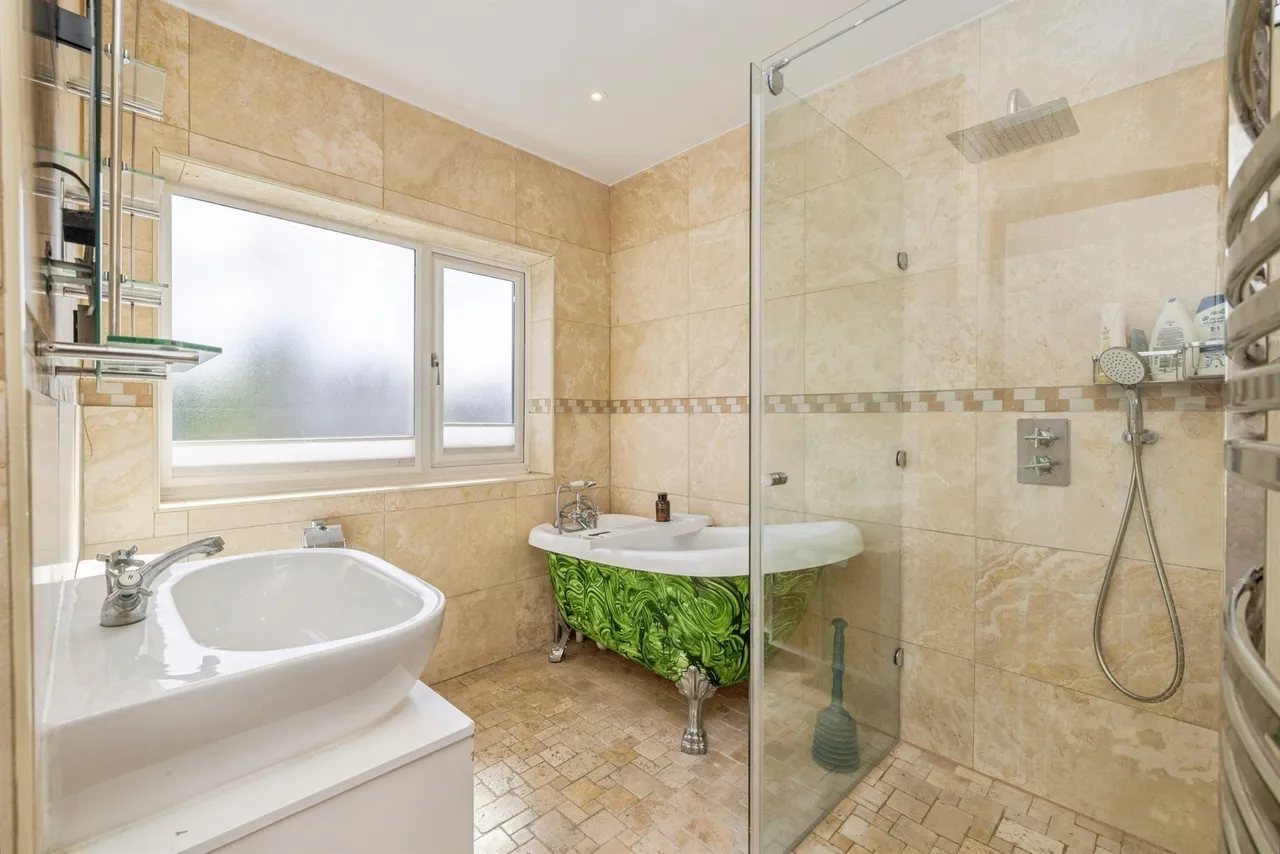 Grove Hall Road, Bushey, photo 9