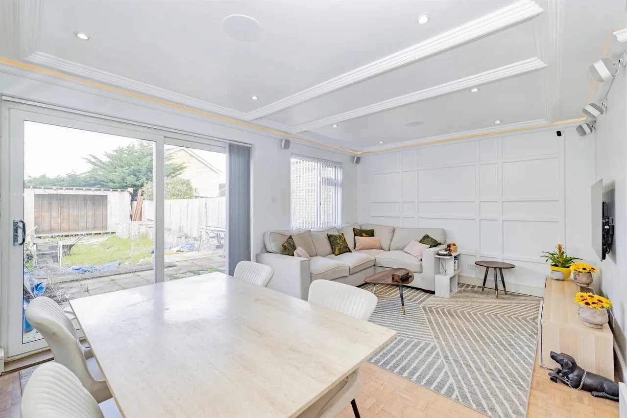 Grove Hall Road, Bushey, photo 4