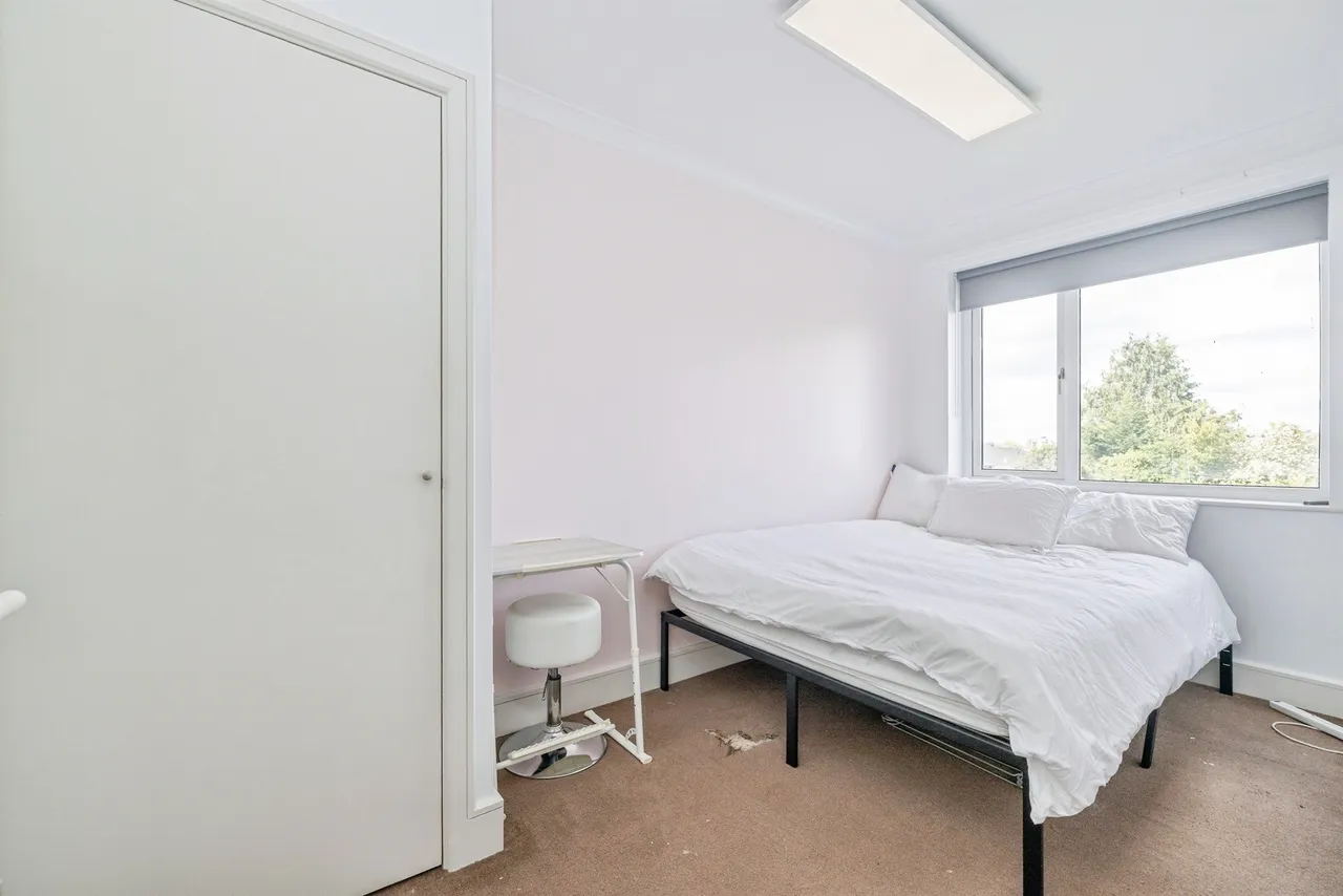 Grove Hall Road, Bushey, photo 7