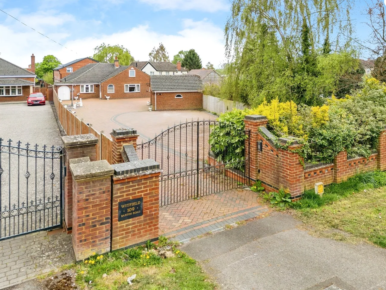 Barton Road, Barton Seagrave, Kettering, photo 2