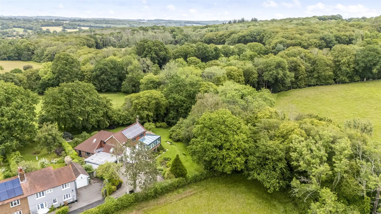 Greenfield Road, Burwash, TN19 7BX, photo 37