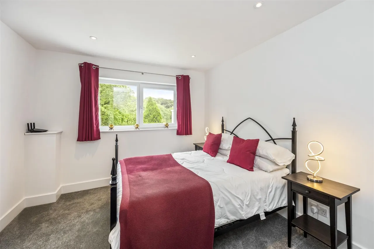 Greenfield Road, Burwash, TN19 7BX, photo 11