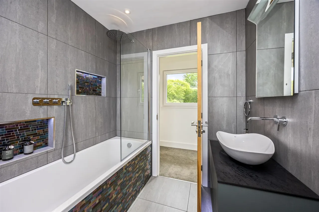 Greenfield Road, Burwash, TN19 7BX, photo 16