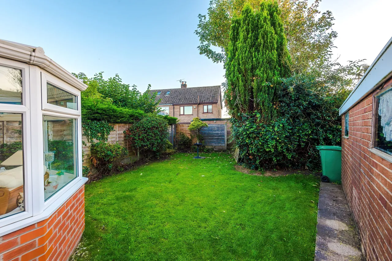 Kinross Avenue, Ashton-In-Makerfield, WN4, photo 29
