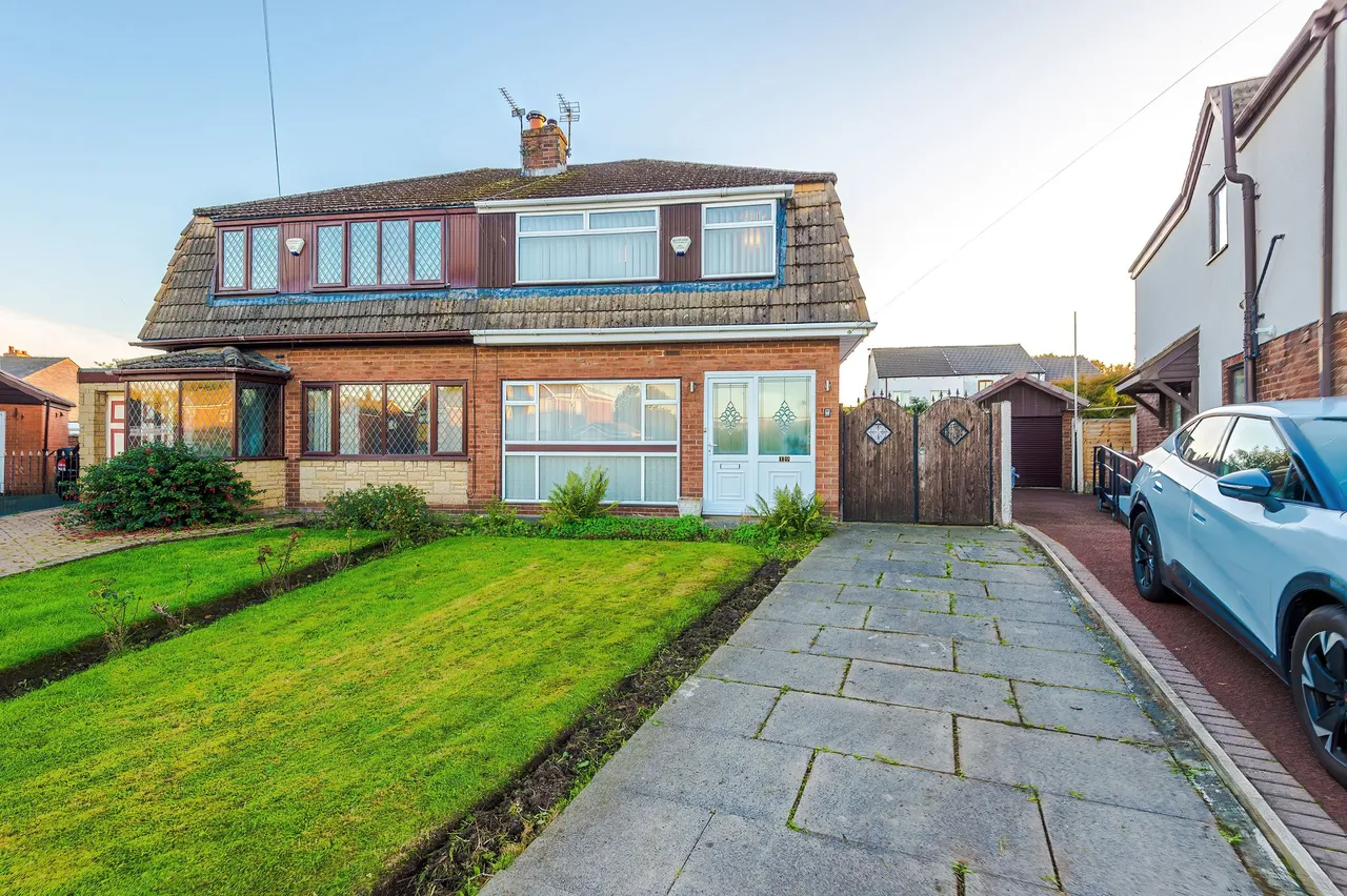 3 bed house for sale, Kinross Avenue, Ashton-In-Makerfield, WN4