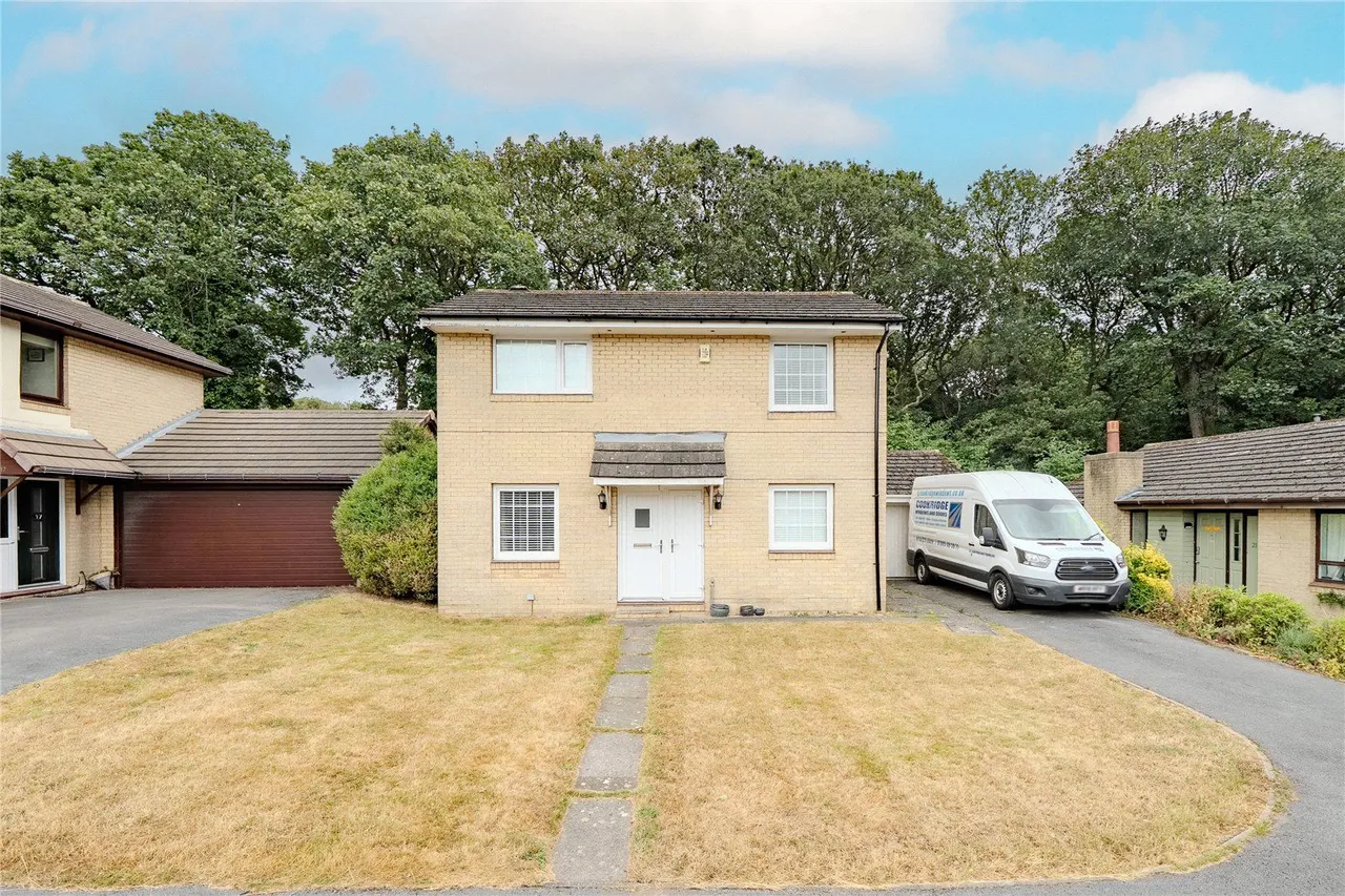 Eaton Hill, Leeds, LS16, photo 8