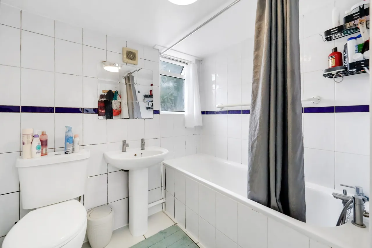 Flat F 3 Ambleside Avenue, Lambeth, London, SW16 6AD, photo 11