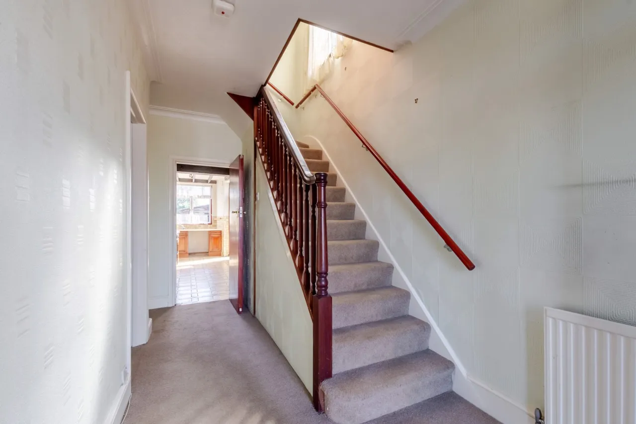 Avery Hill Road, London, photo 8