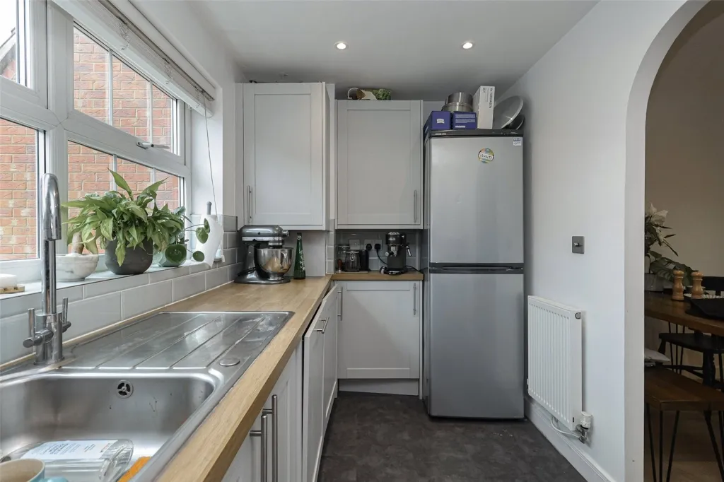 Pettacre Close, Woolwich, SE28, photo 14