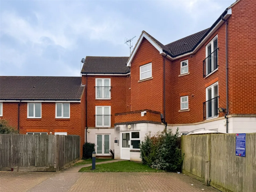 Pettacre Close, Woolwich, SE28, photo 9