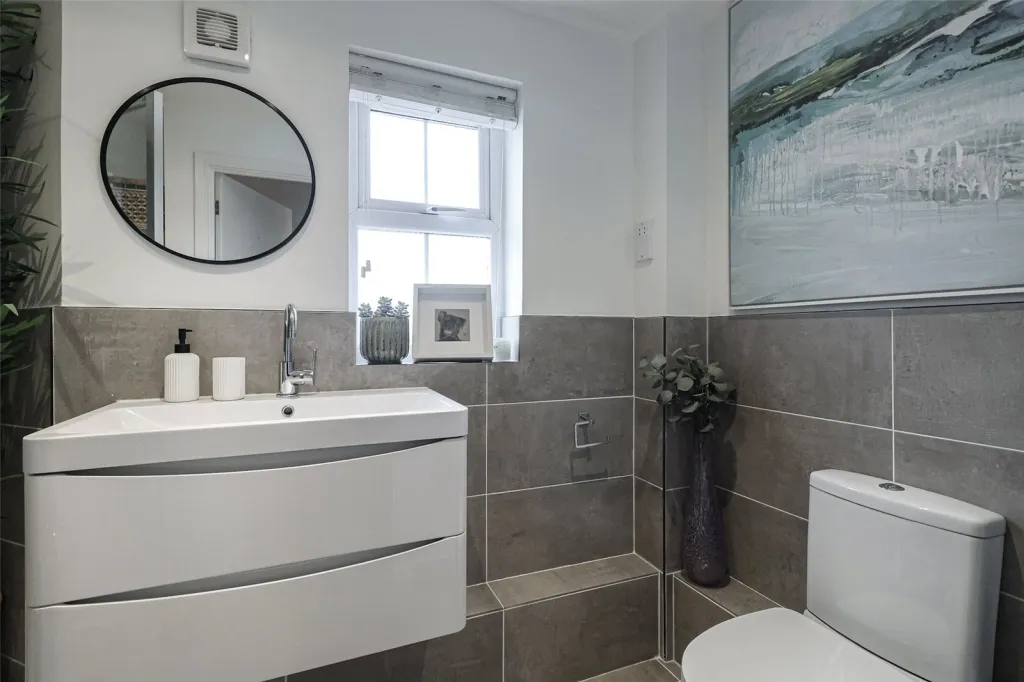 Pettacre Close, Woolwich, SE28, photo 5