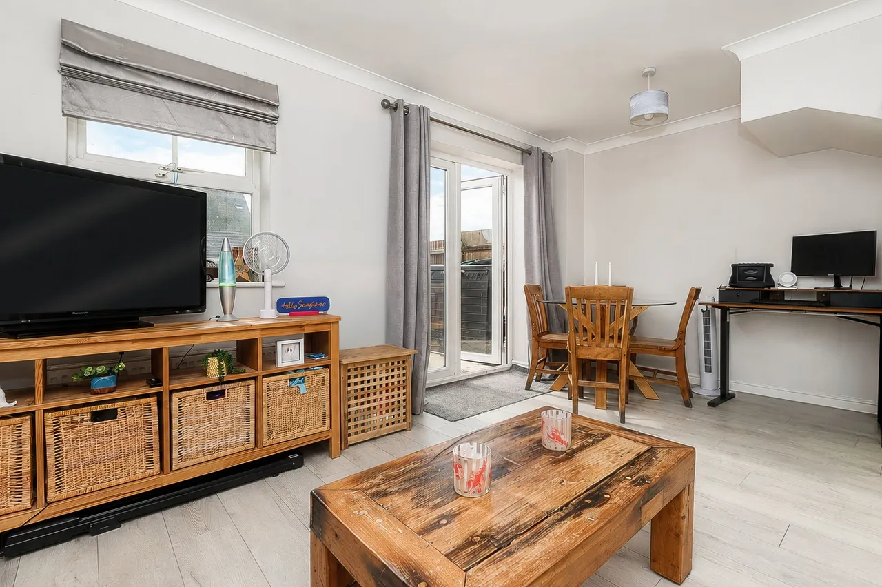 Headlands, Fenstanton, PE28, photo 5