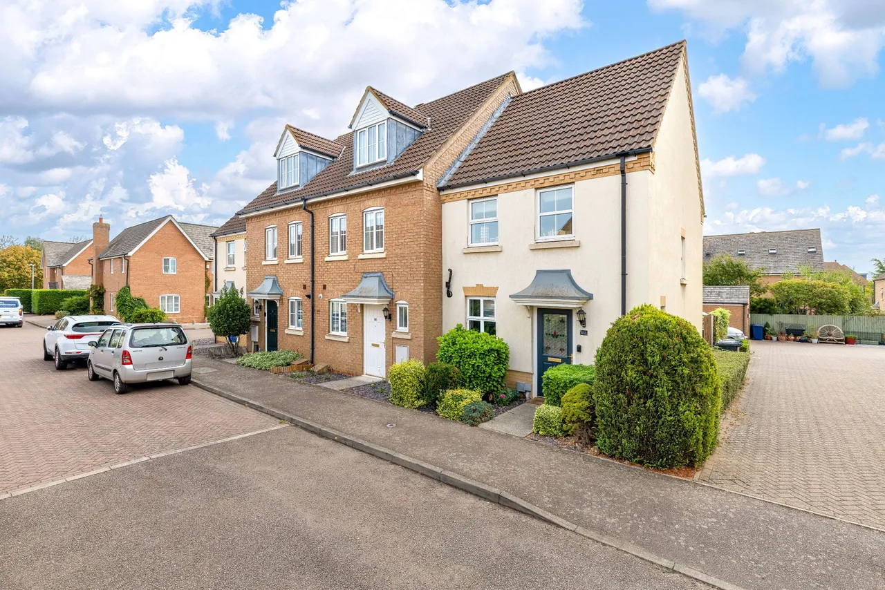Headlands, Fenstanton, PE28, photo 12