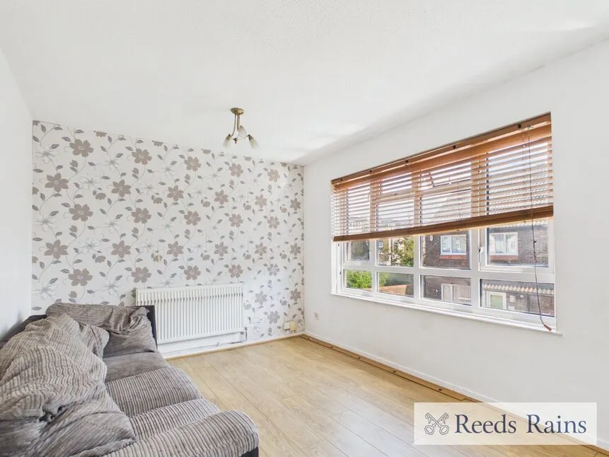 Nash Road, Romford, RM6, photo 5