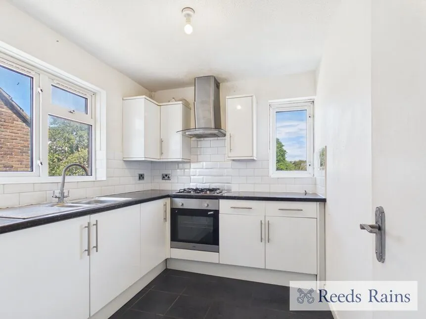 Nash Road, Romford, RM6, photo 11