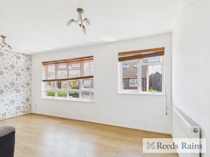 Nash Road, Romford, RM6, photo 7