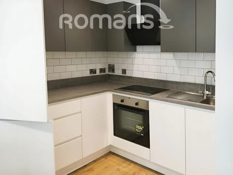 Farnborough Road, Farnborough, GU14, photo 6
