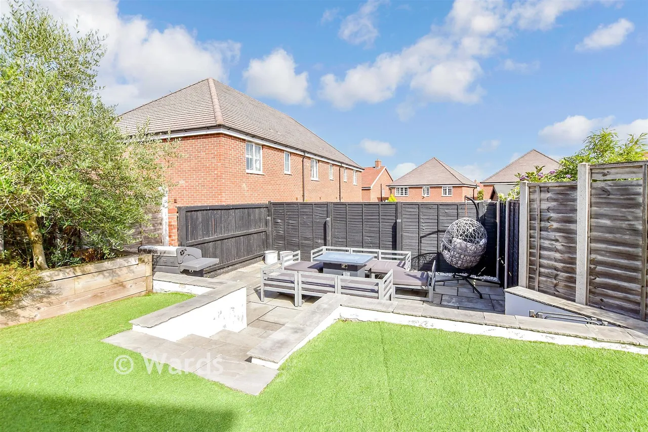Maddocks Close, Paddock Wood, TN12, photo 12