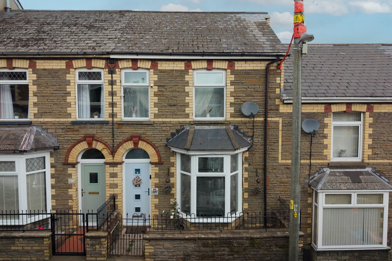 3 bed house for sale, Wainfelin Avenue, Pontypool, NP4