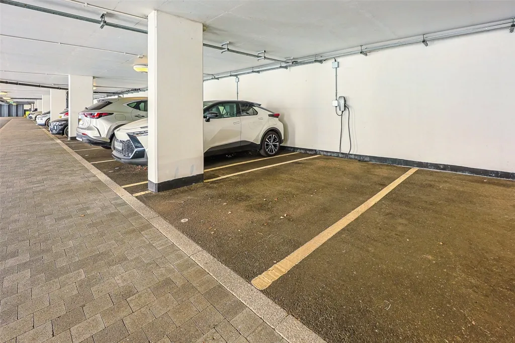 London Road, St. Albans, AL1, photo 27