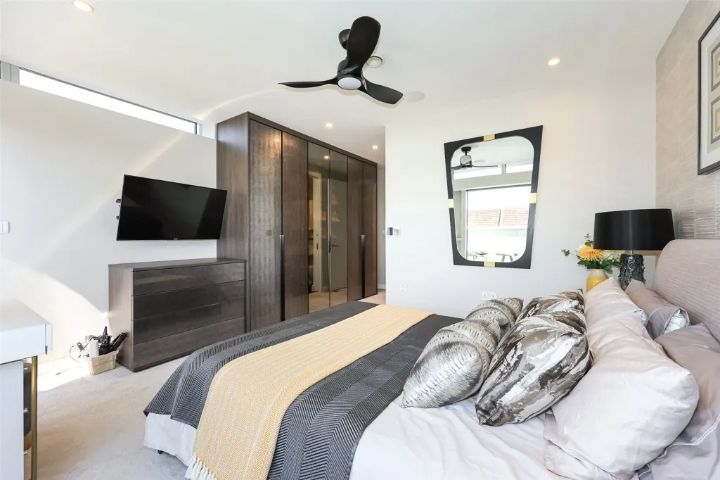 London Road, St. Albans, AL1, photo 16
