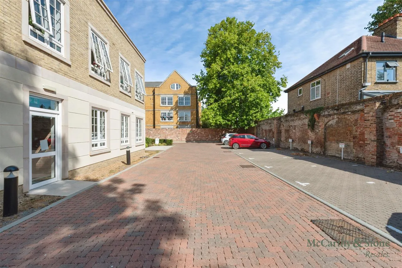 Twickenham Road, Isleworth, TW7, photo 17