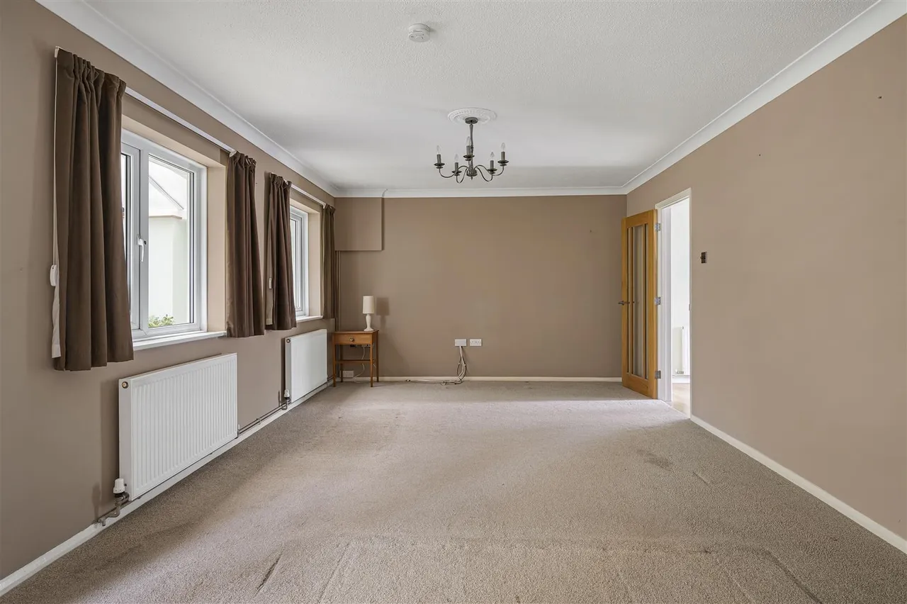 Rosemary Close, Peacehaven, photo 22