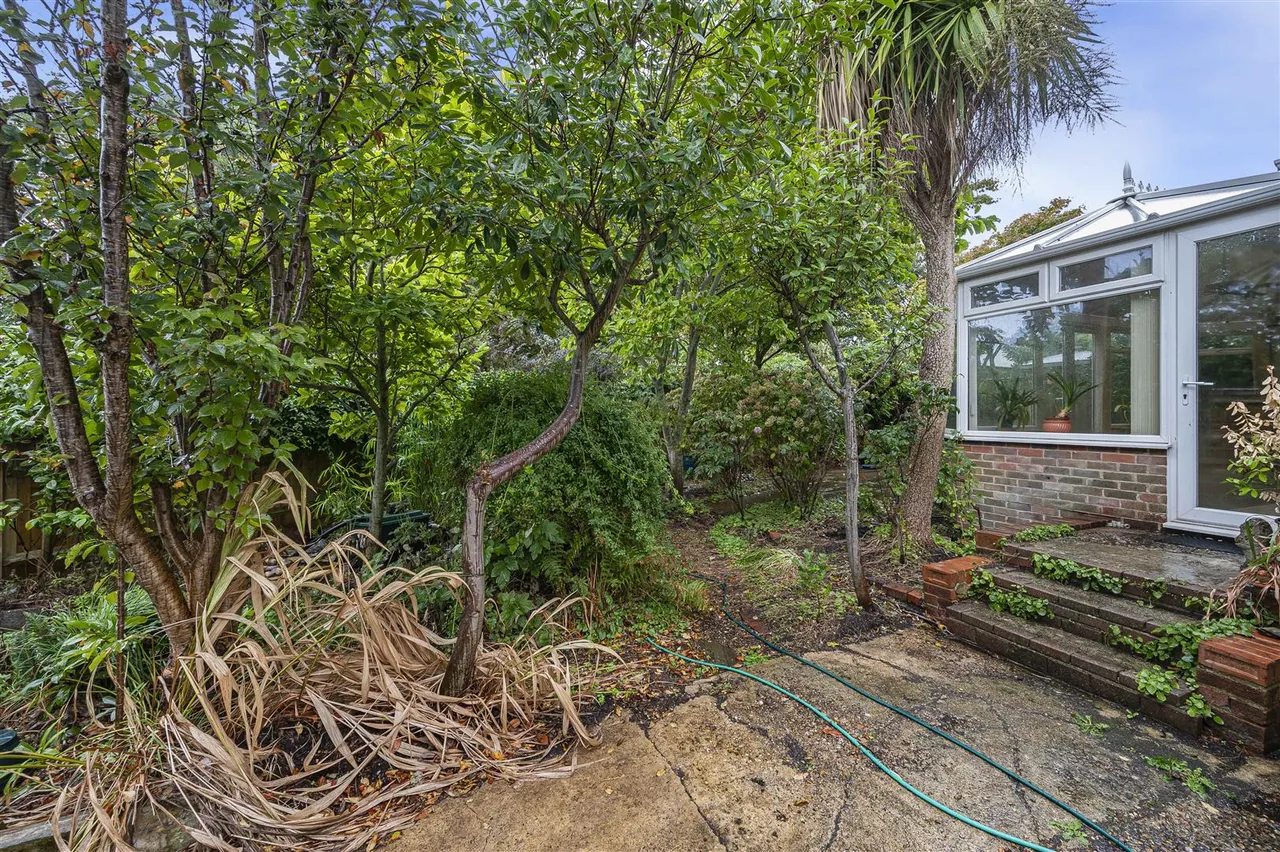 Rosemary Close, Peacehaven, photo 27