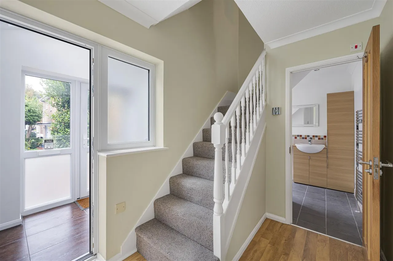 Rosemary Close, Peacehaven, photo 7