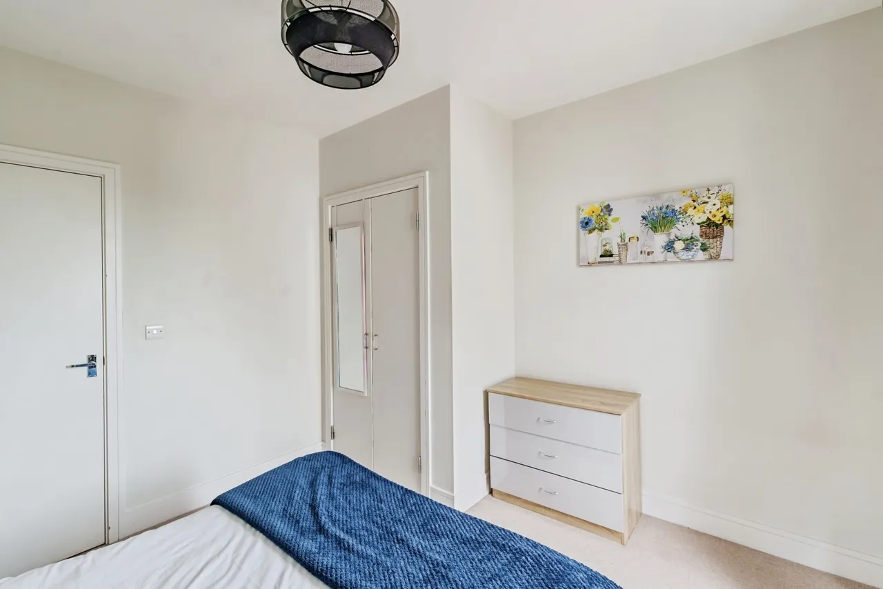 West Green Drive, Crawley, RH11, photo 11