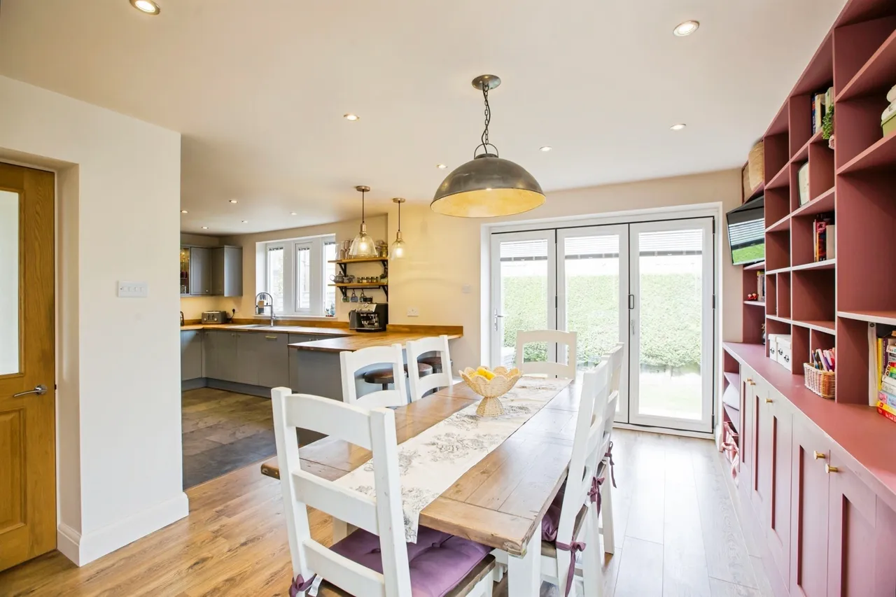 Landsdun House, Towngate, Sowerby Bridge, photo 7