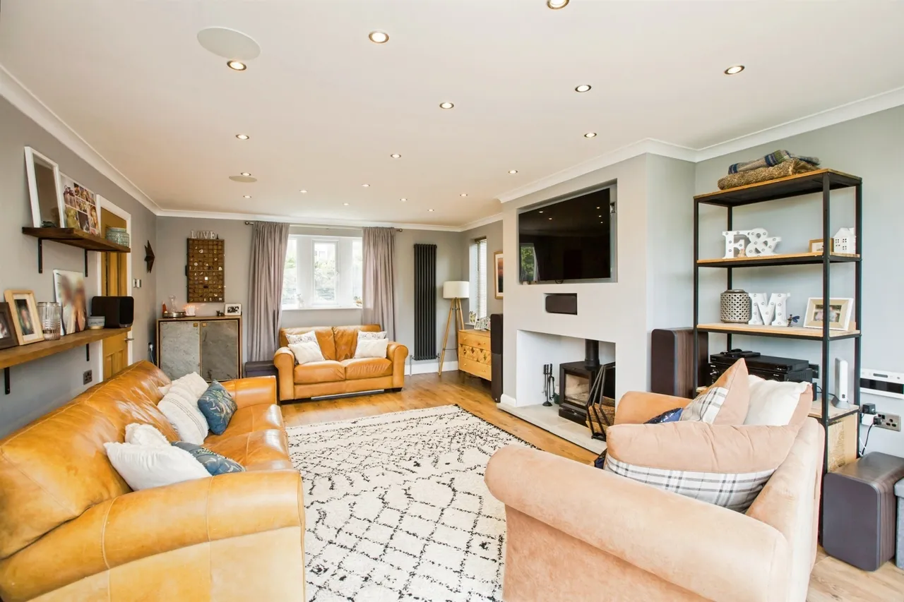 Landsdun House, Towngate, Sowerby Bridge, photo 6