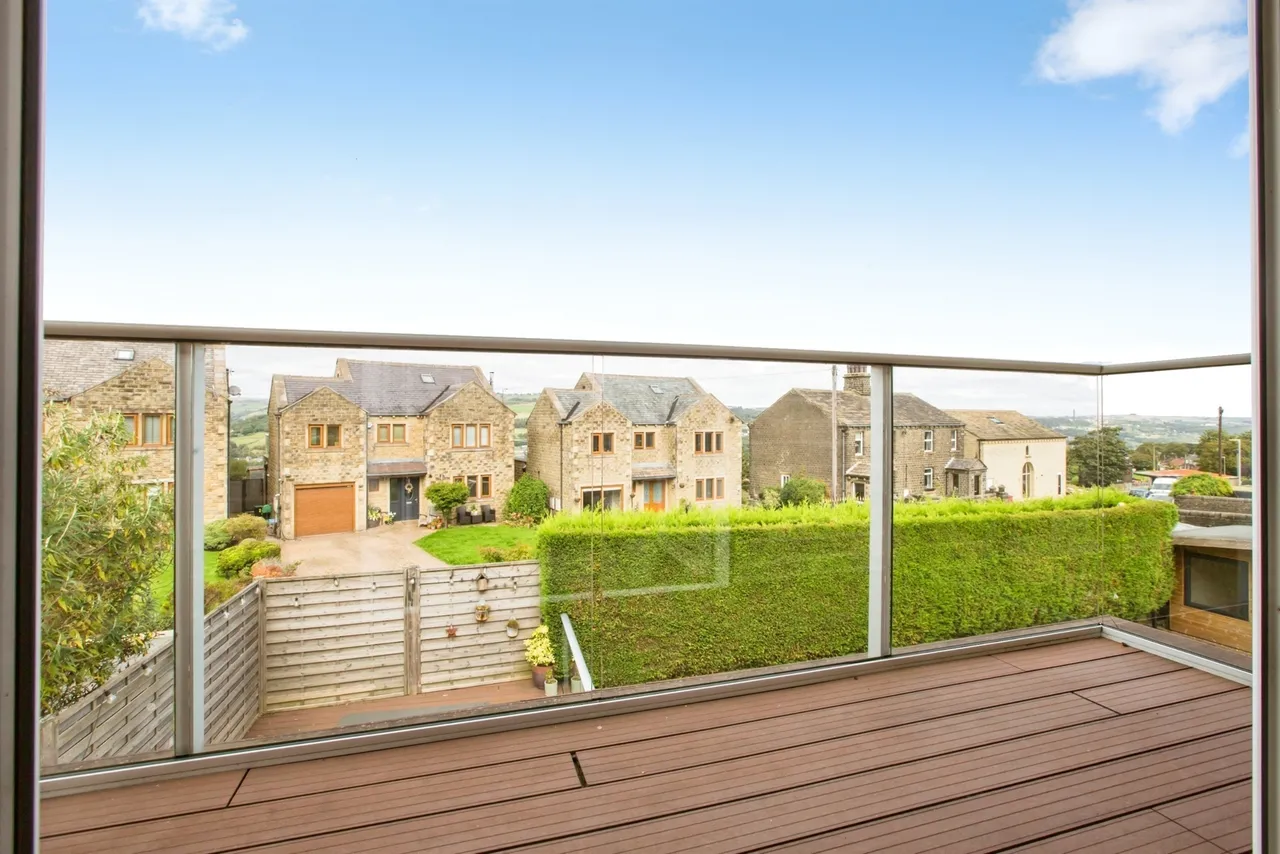 Landsdun House, Towngate, Sowerby Bridge, photo 10