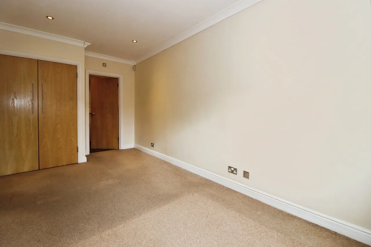 Fishponds Road, Fishponds, Bristol, BS16, photo 15