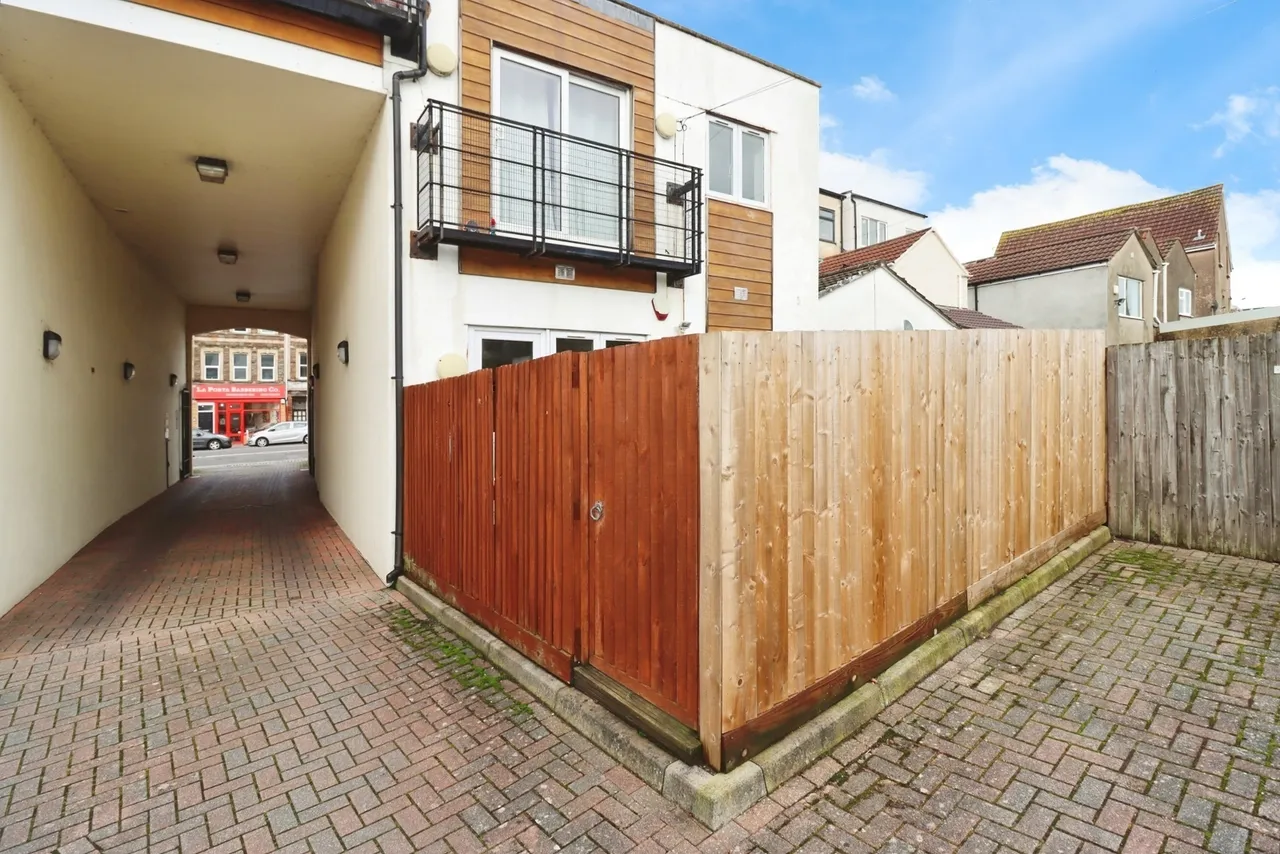 Fishponds Road, Fishponds, Bristol, BS16, photo 18