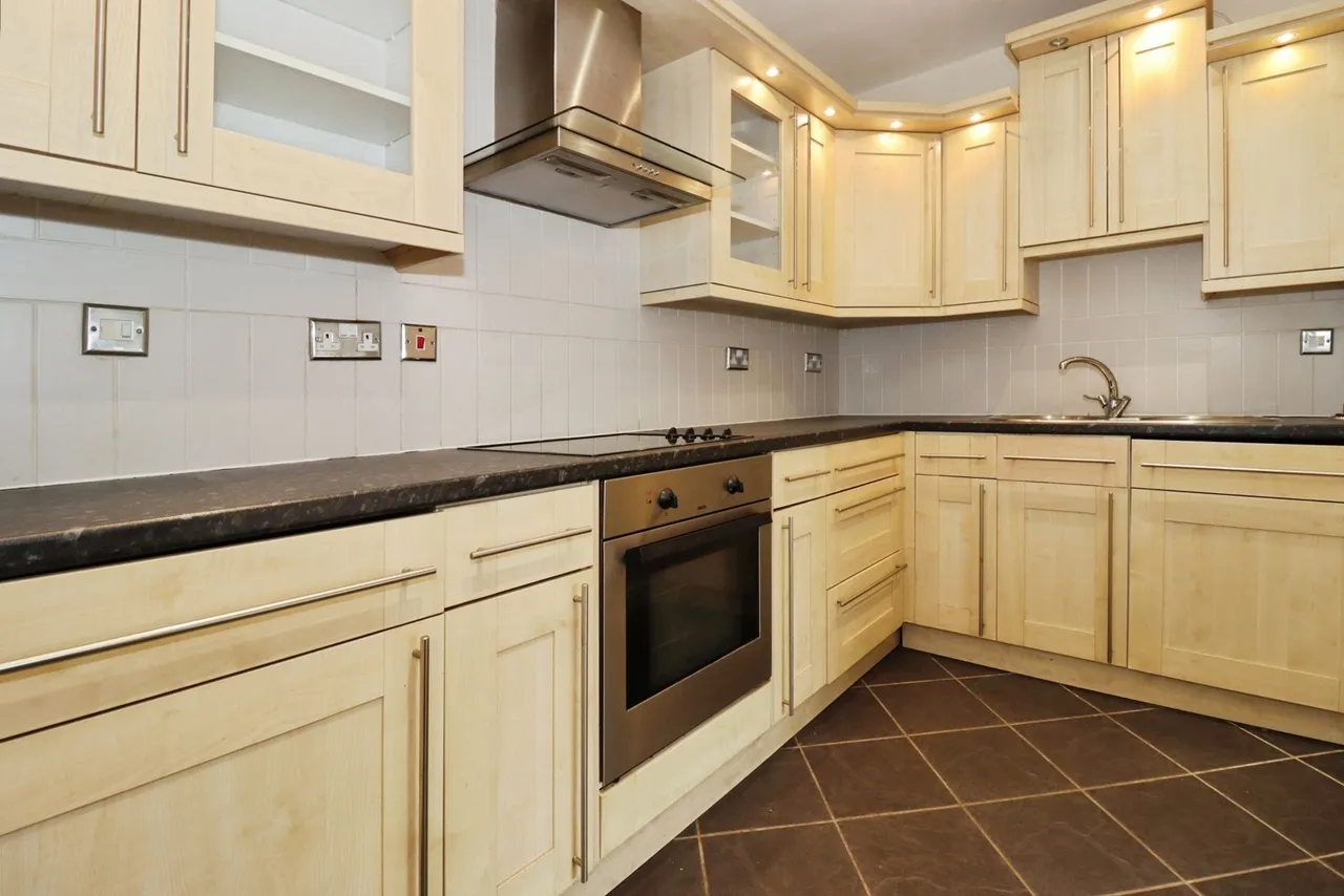 Fishponds Road, Fishponds, Bristol, BS16, photo 17
