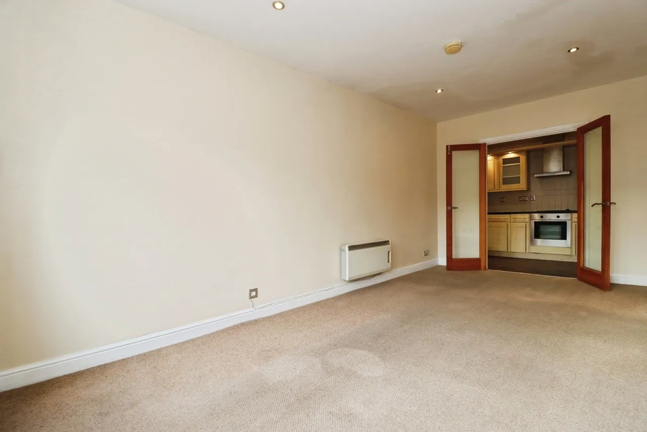Fishponds Road, Fishponds, Bristol, BS16, photo 11