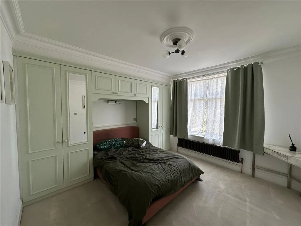 Slades Gardens, Enfield, EN2, photo 6
