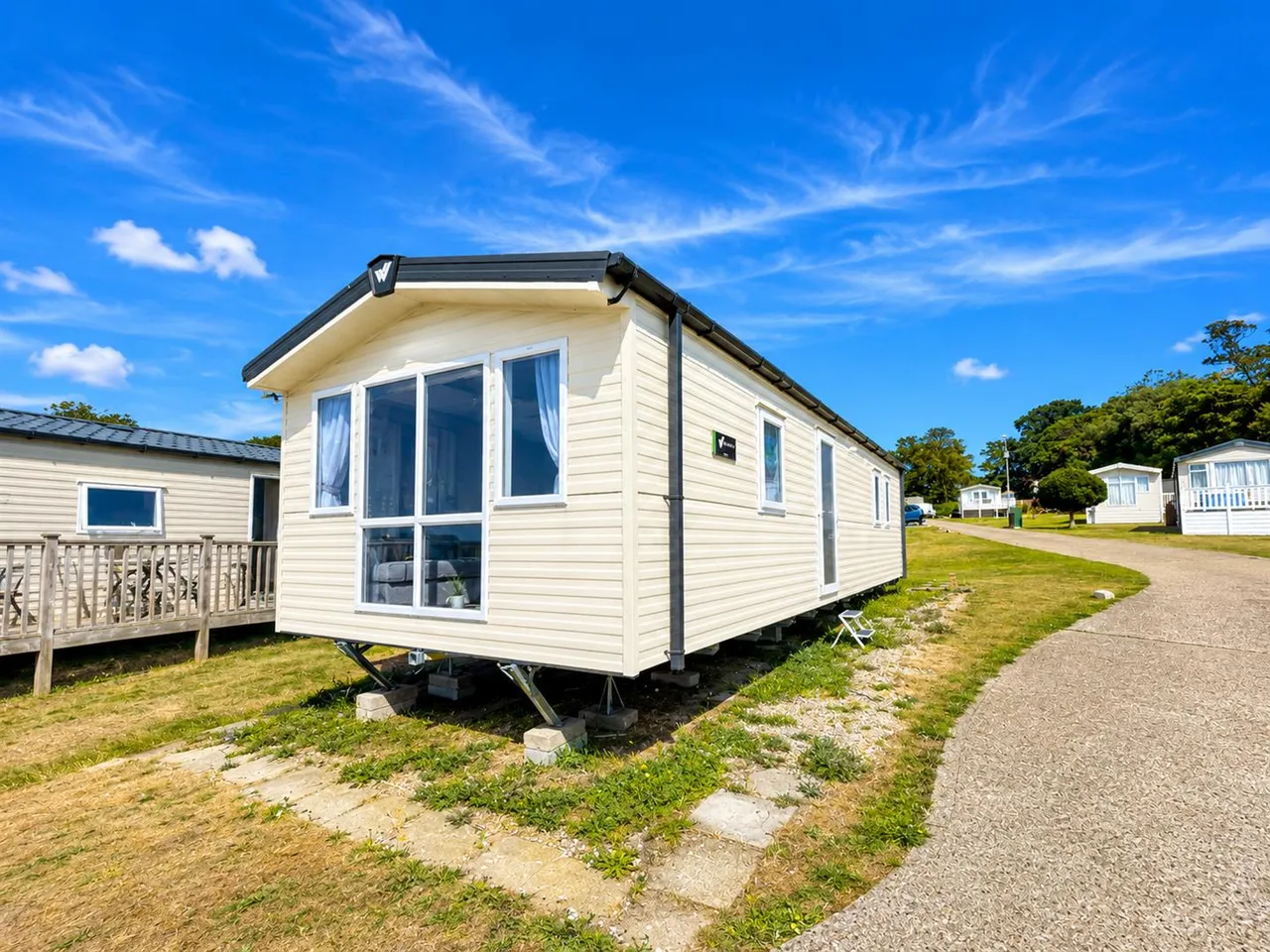 2 bed property for sale — Pegwell Bay Caravan Park, Pegwell Road, Ramsgate, Kent, CT11 0NJ