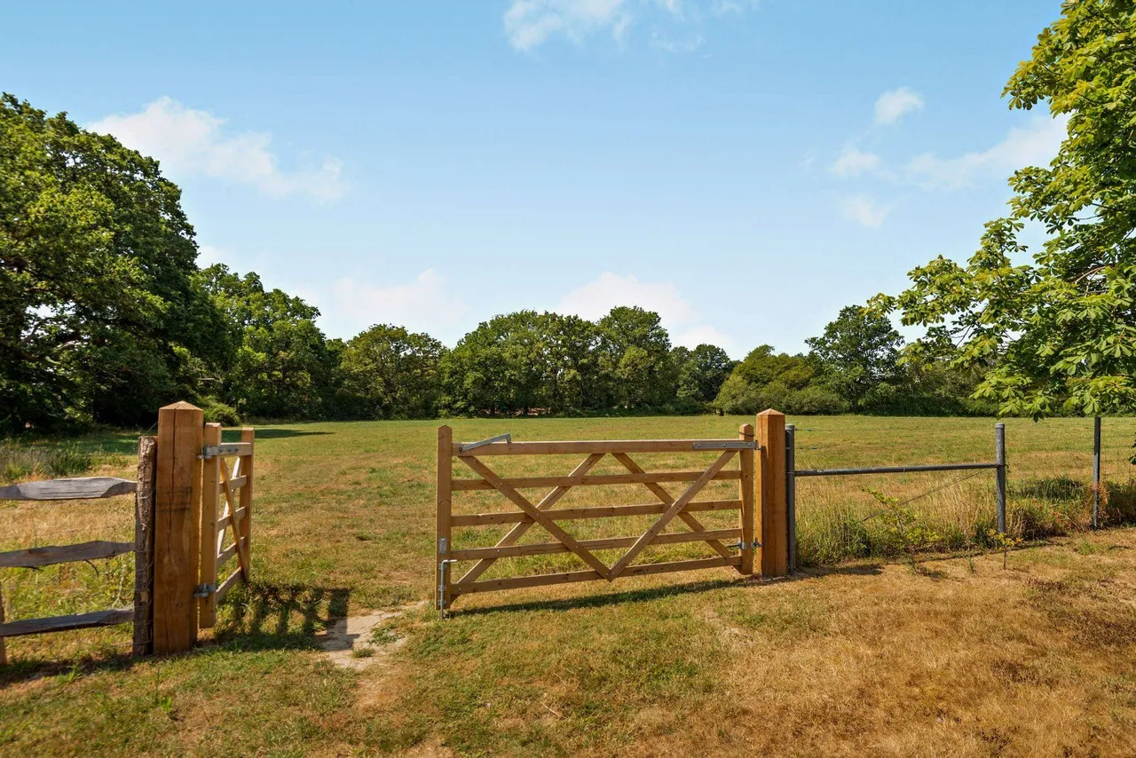 East Street, Chowles, Horsham, West Sussex, RH12 4RH, photo 12
