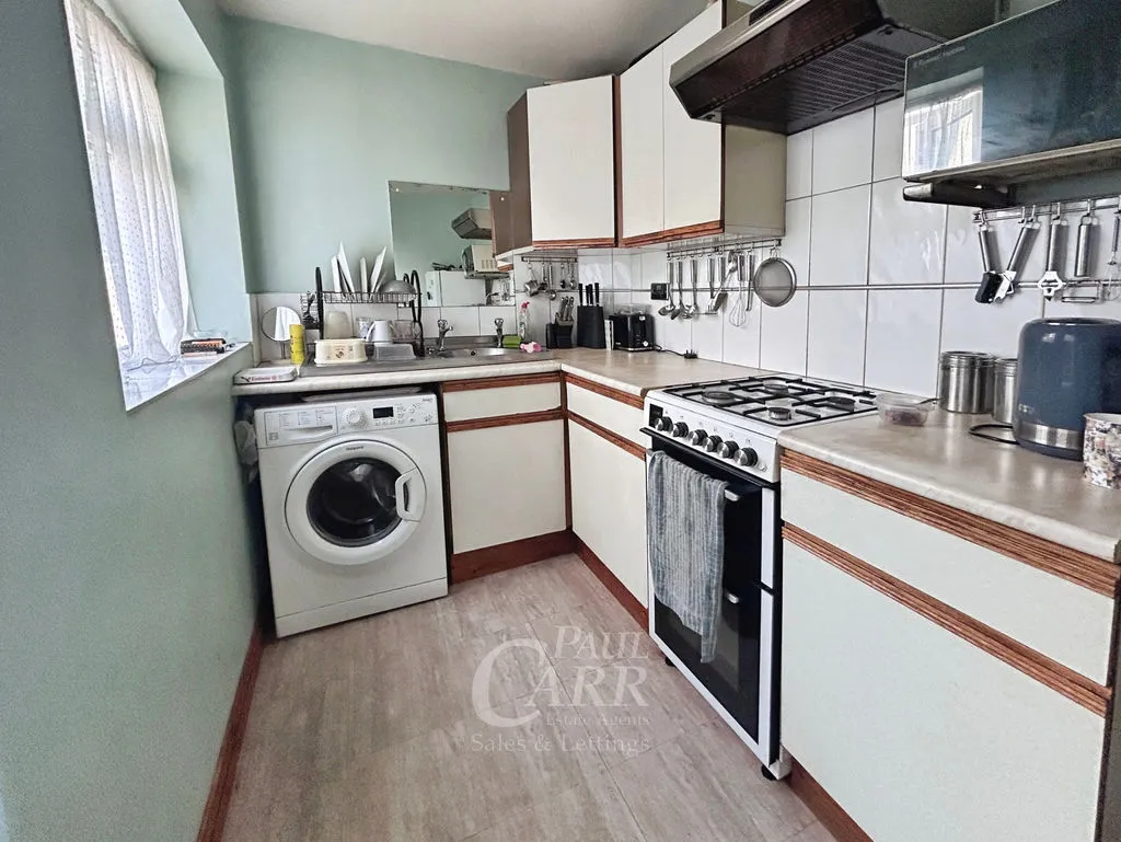 Village Road, Aston, B6, photo 3