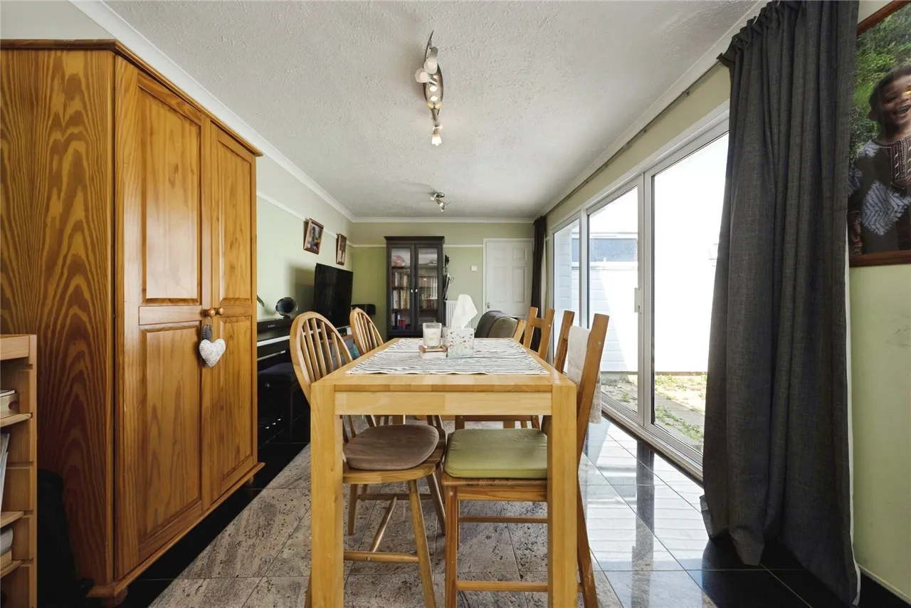 Knaves Hill, Leighton Buzzard, Bedfordshire, LU7, photo 4