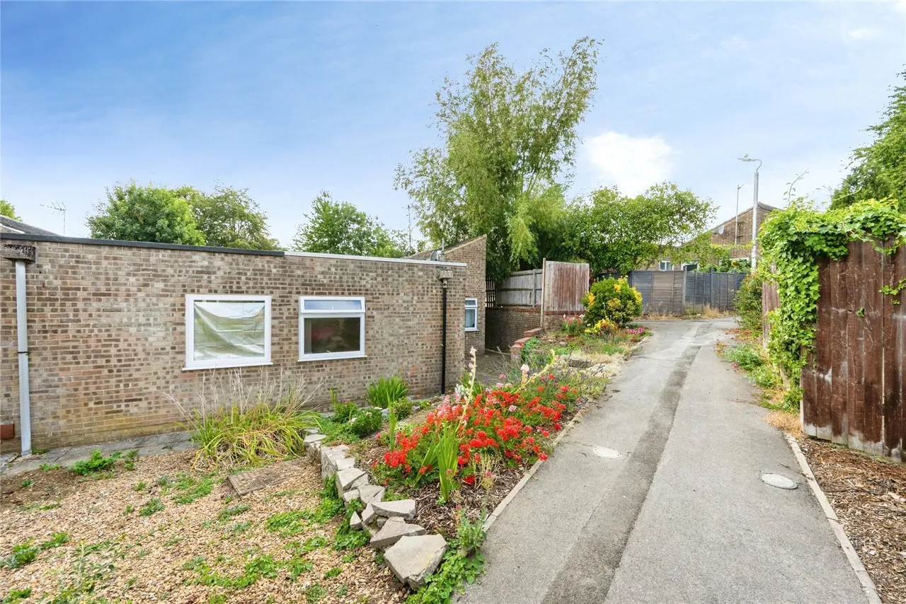Knaves Hill, Leighton Buzzard, Bedfordshire, LU7, photo 18
