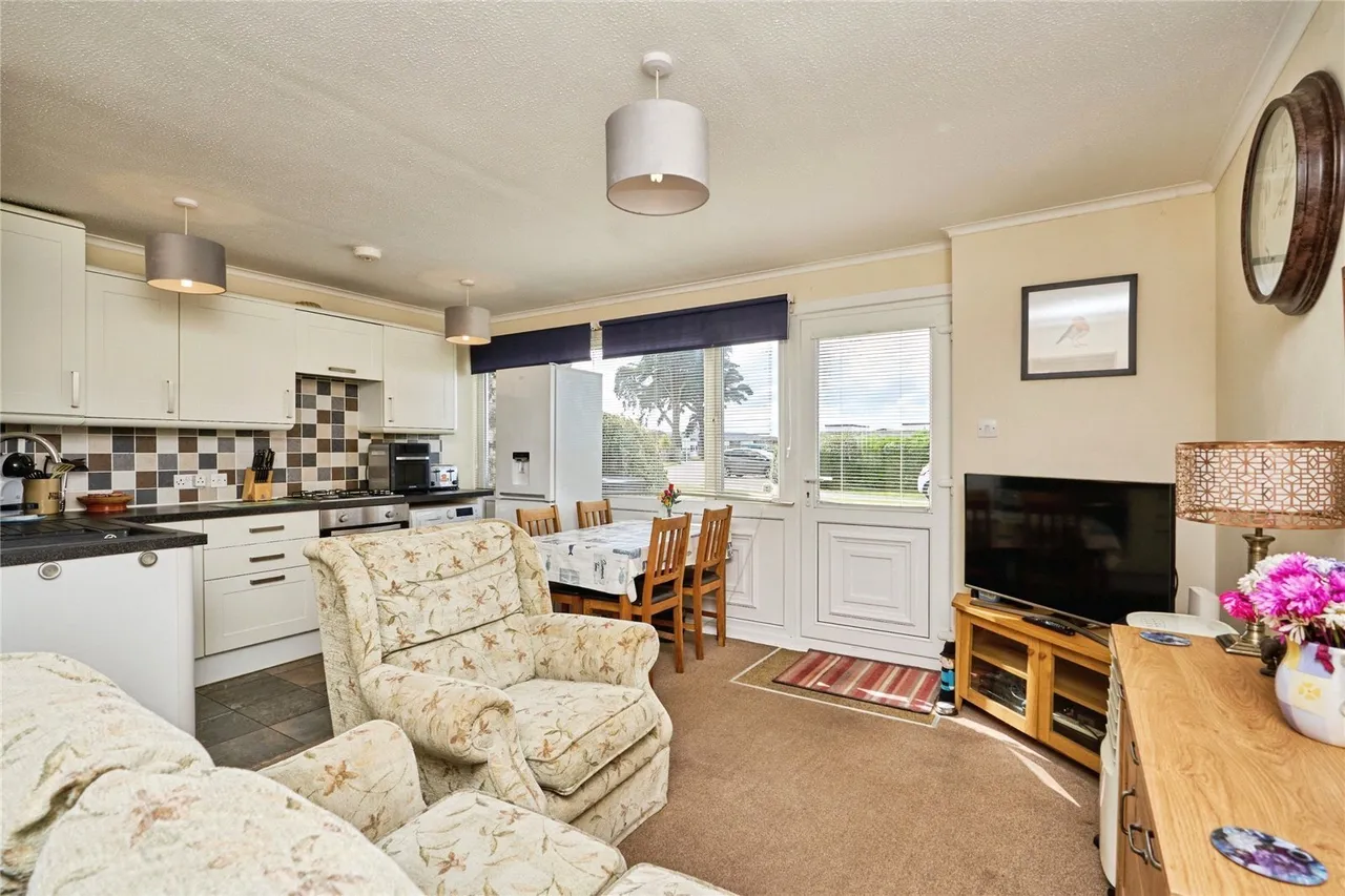 Monks Lane, Freshwater, PO40, photo 5
