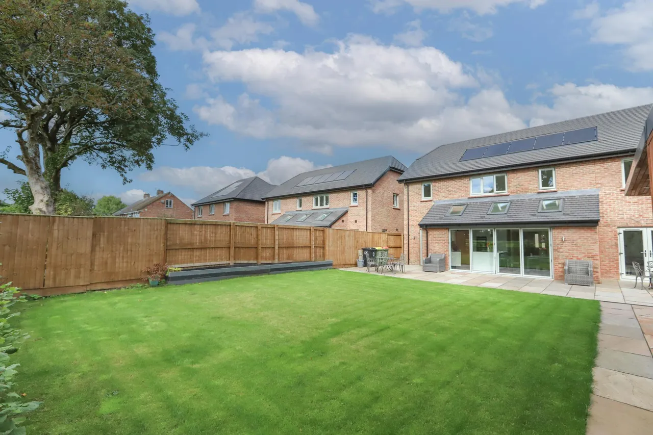 Plumpton Field, Preston, PR4, photo 29